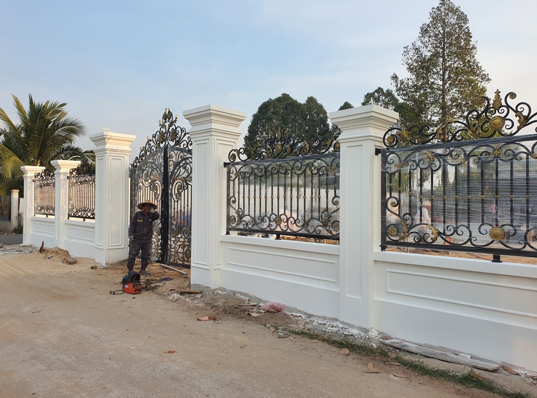 CỔng hoa văn sắt tại Tây Ninh