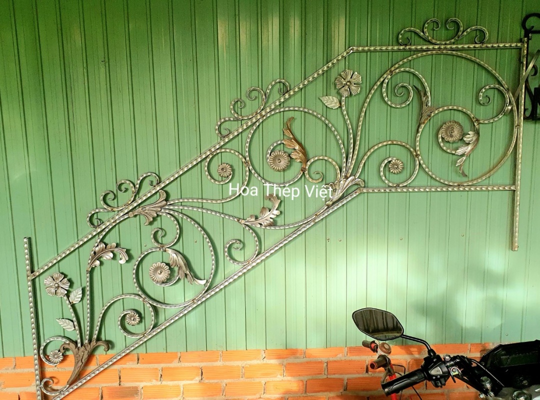 cầu thang sắt hộp mỹ thuật