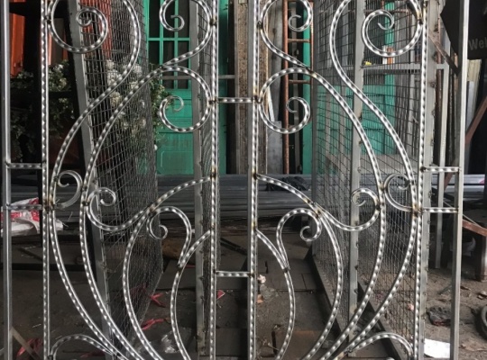 HOA VĂN CỬA SỔ