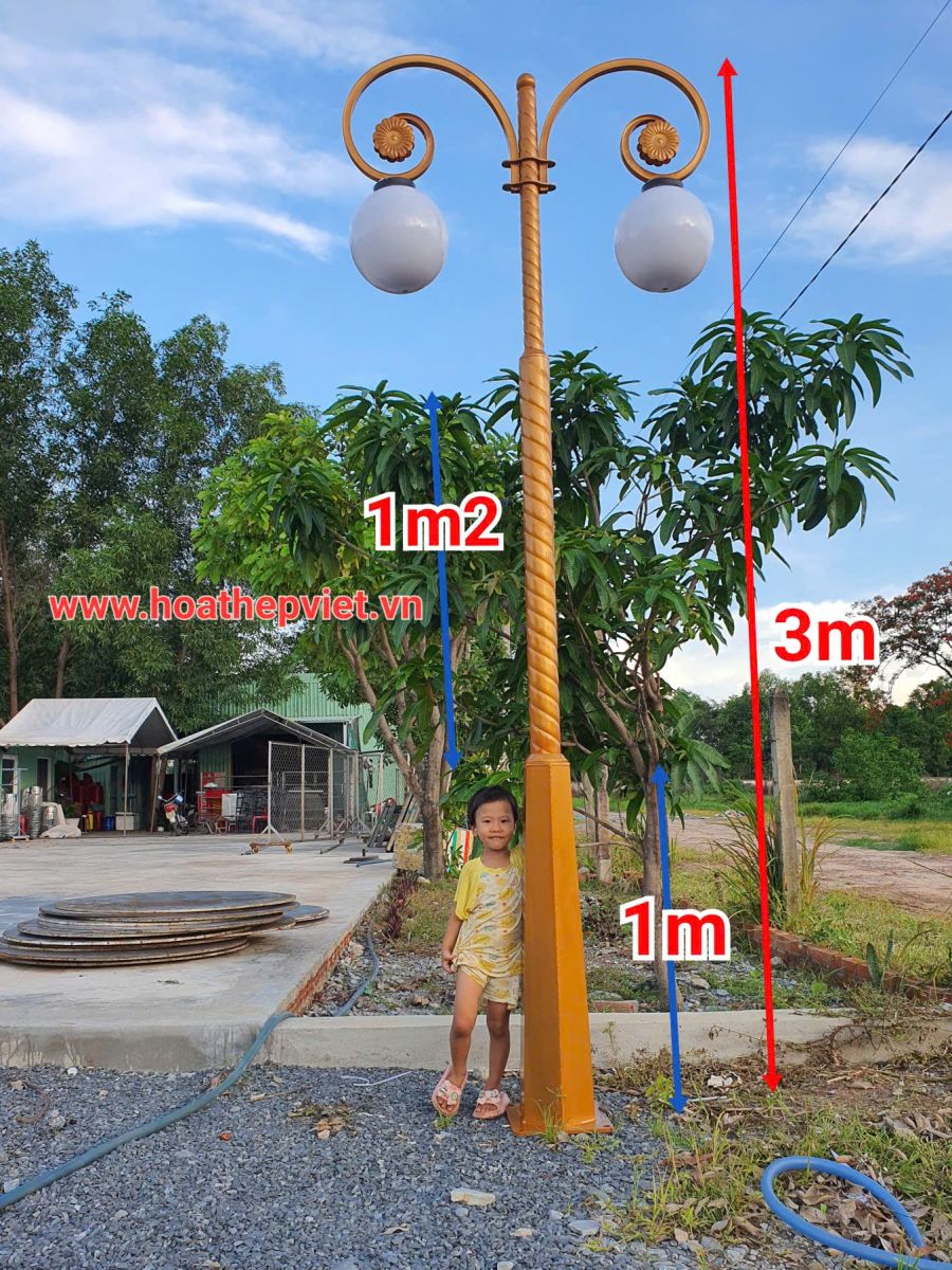 Ong-thep-xoan-lam-cot-den-nghe-thuat